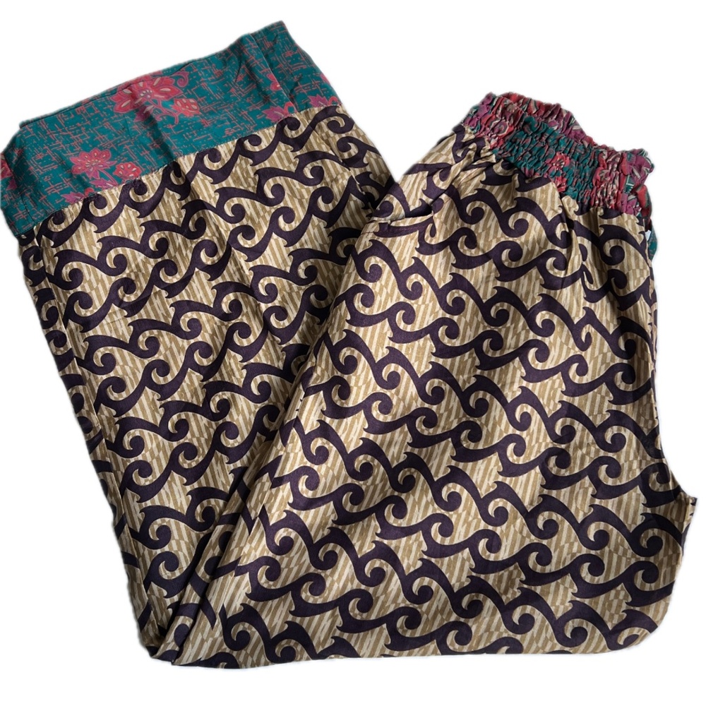 GURU Upcycled Pants Sari's by Nature Fair Trade Size S/M Shirred Waistband NEW